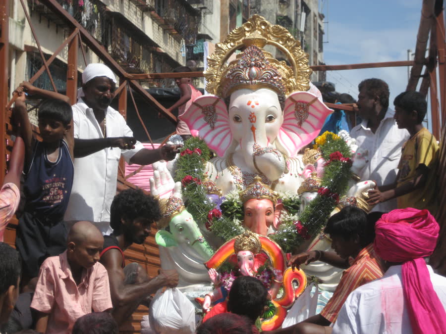 Ganeshotsav idol in Mumbai mandal